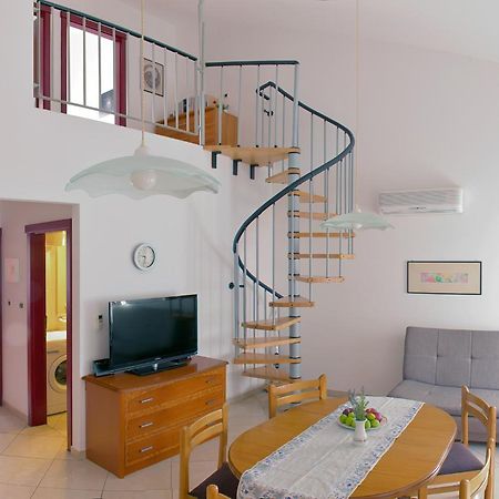 Pino Apartment Pula Ngoại thất bức ảnh
