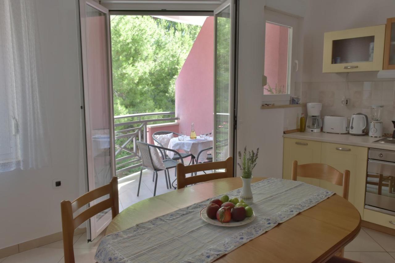 Pino Apartment Pula Ngoại thất bức ảnh