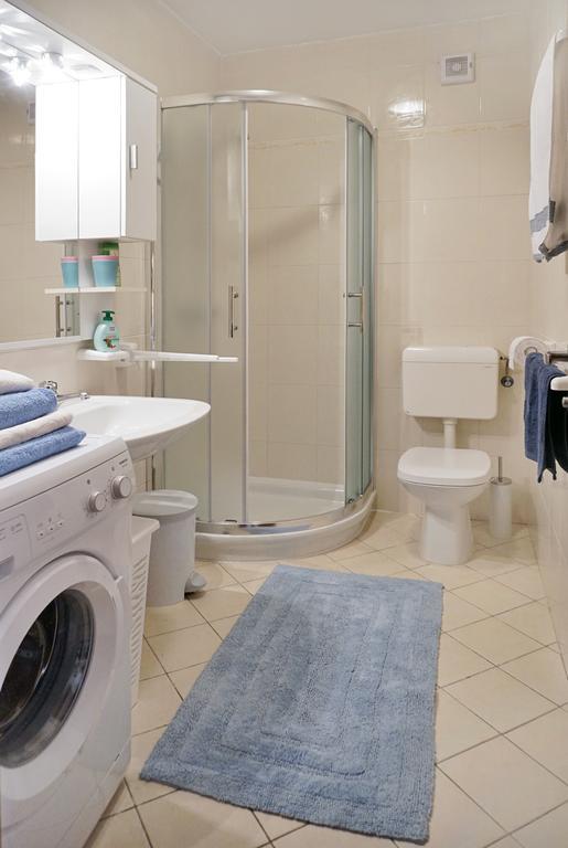 Pino Apartment Pula Ngoại thất bức ảnh