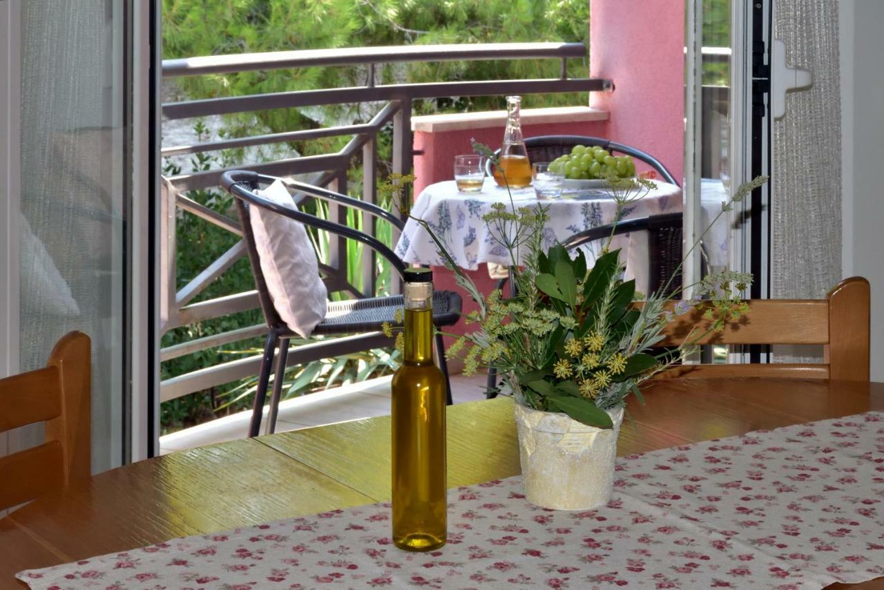 Pino Apartment Pula Ngoại thất bức ảnh