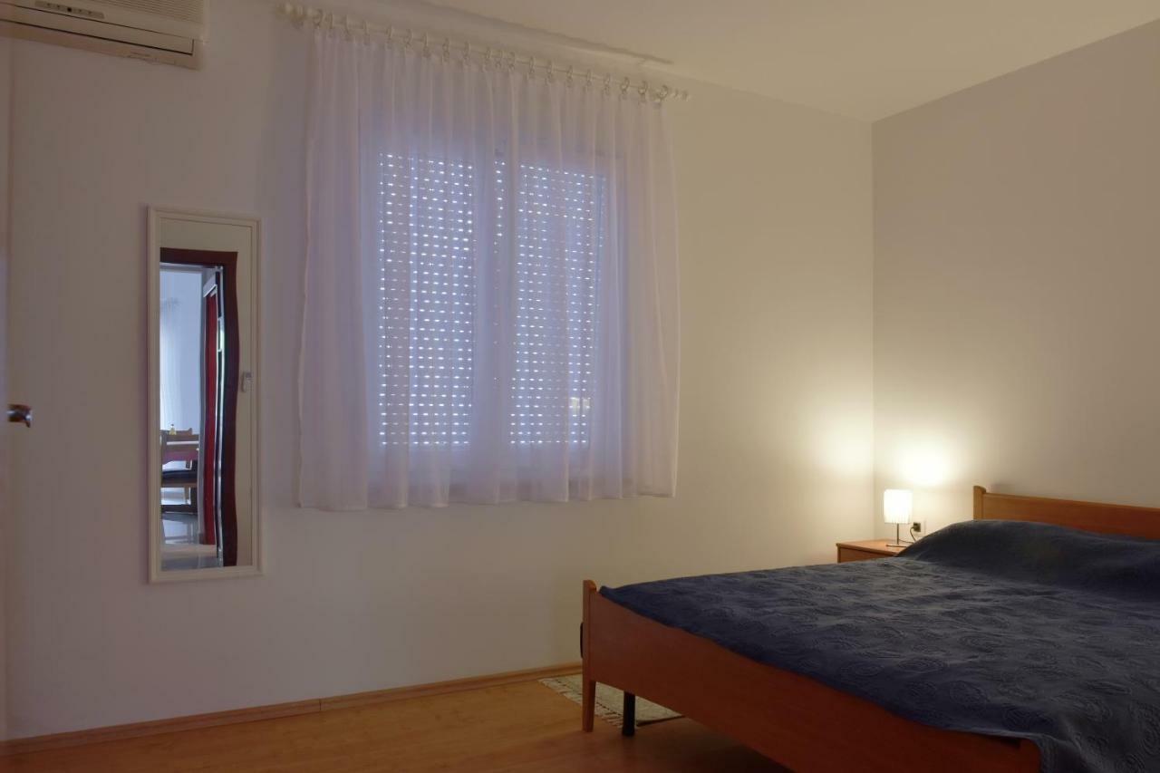 Pino Apartment Pula Ngoại thất bức ảnh