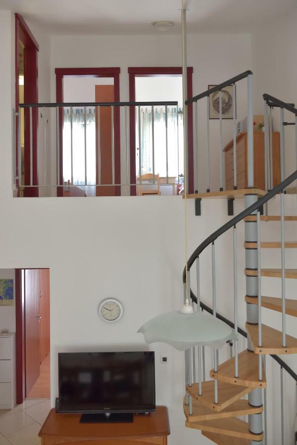 Pino Apartment Pula Ngoại thất bức ảnh
